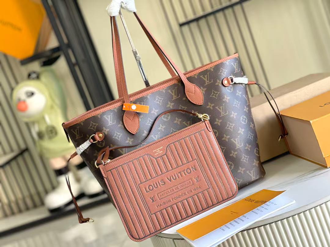 28 May ABF LV Shoulder Bag