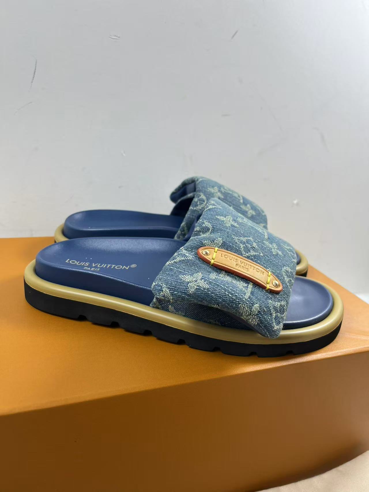 LV denim Blue slides size EU38womens