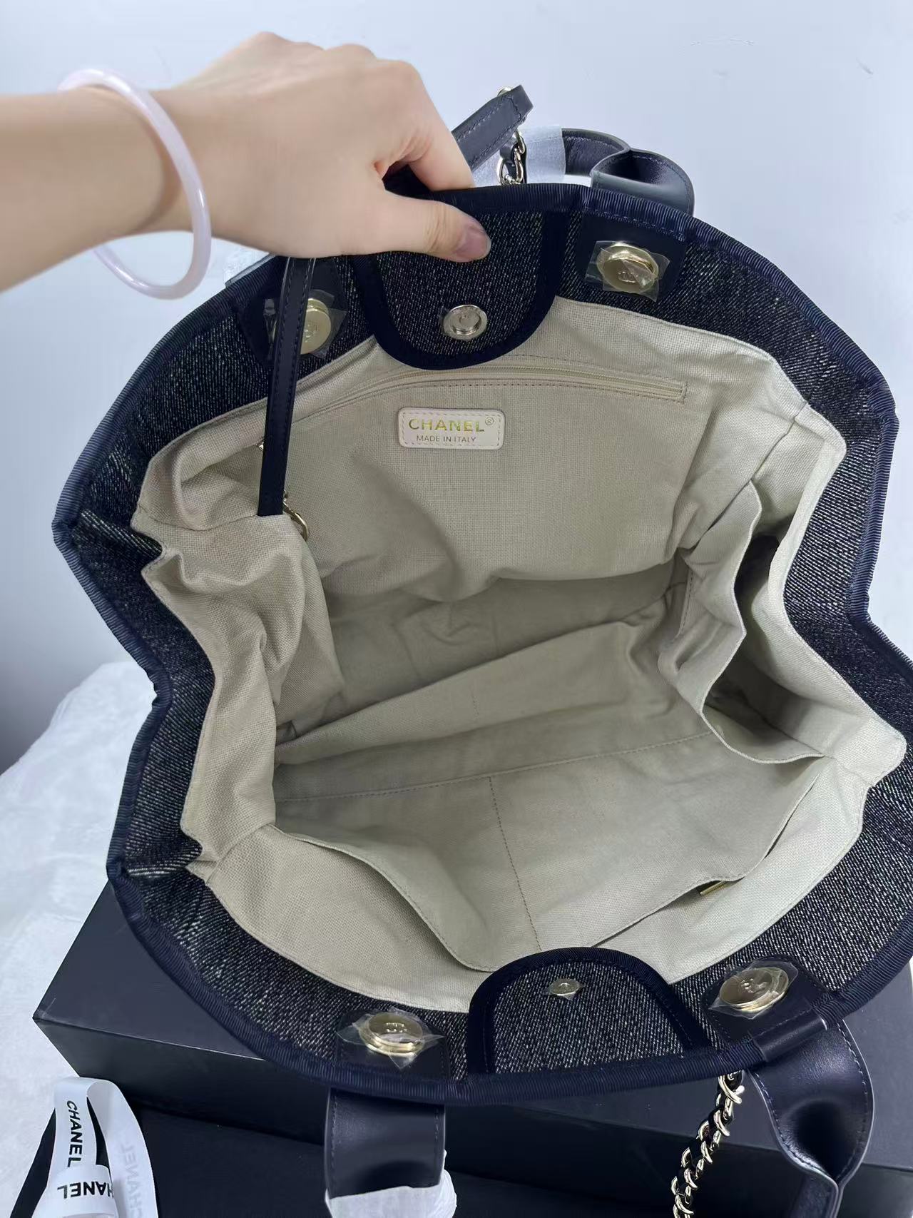 product-thumbnail