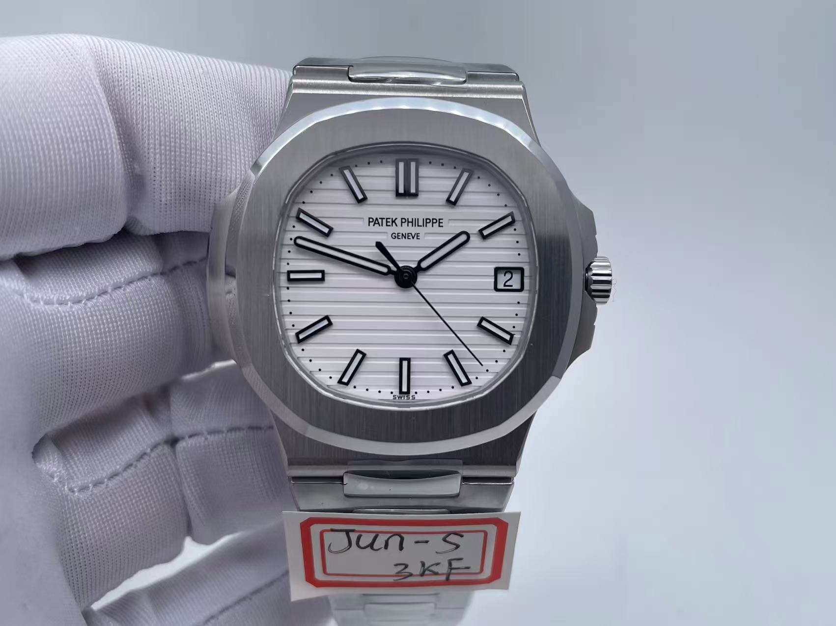 PP0395B - Nautilus Jumbo 5711 SS/SS White/Stk 3KF V2 Asia 324 $498