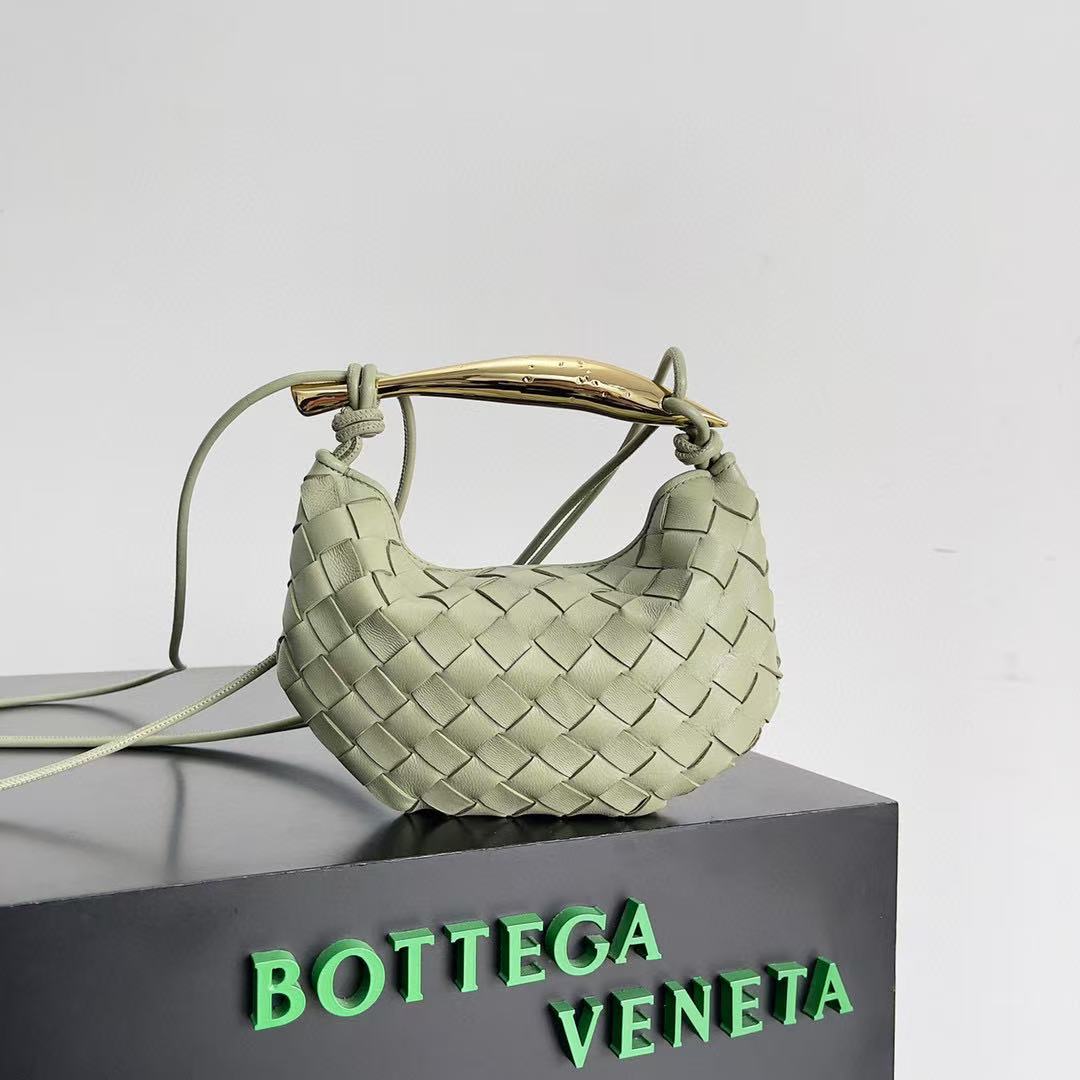 12 June ABF Bottega Veneta Sardine mini Intrecciato Leather Shoulder Bag