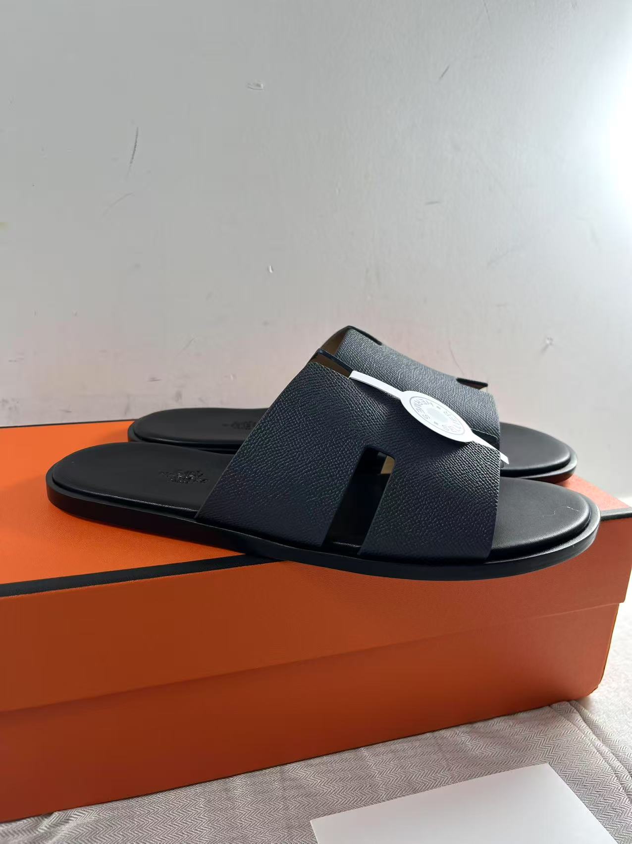 Hermes Izmir Sandals Black size EU43 mens