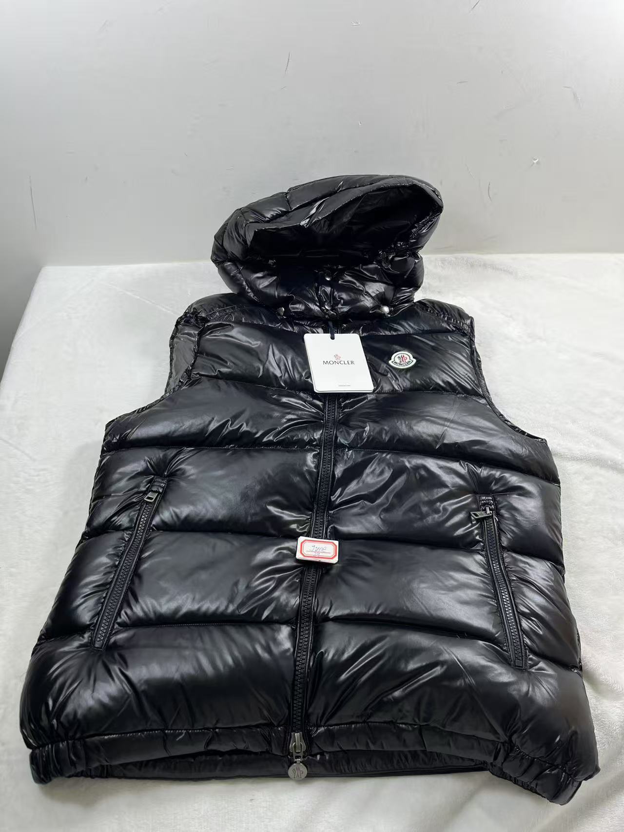 30 Jun ABQ Moncler - Bormes down jacket with logo