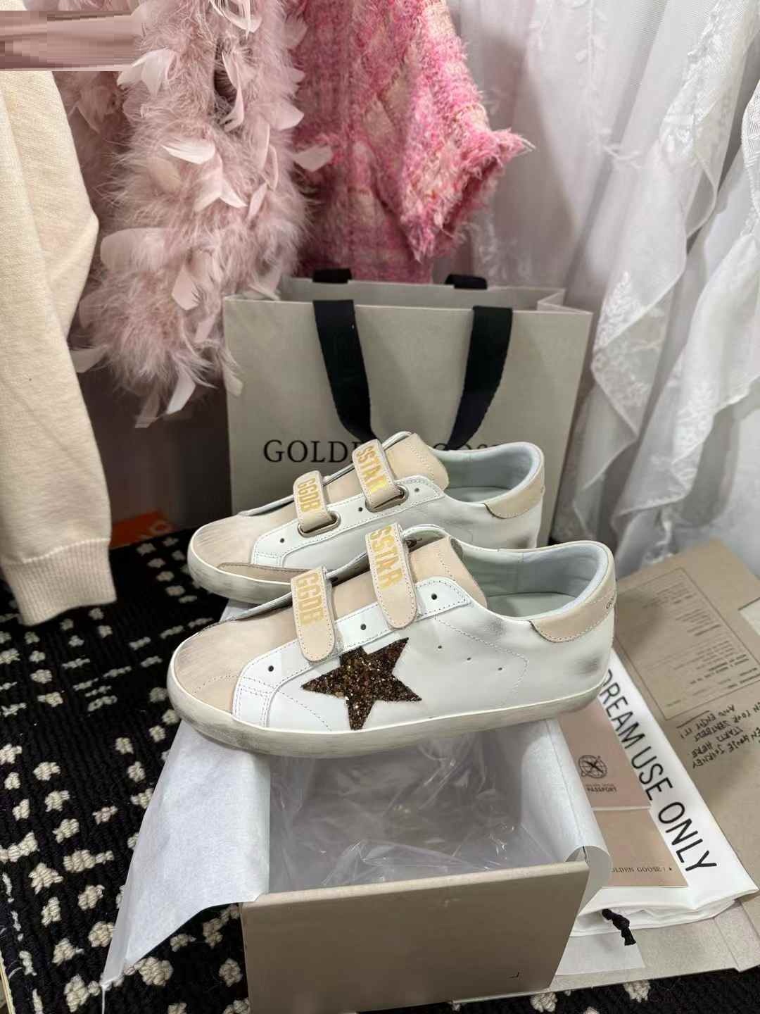 Golden Goose Sneaker
