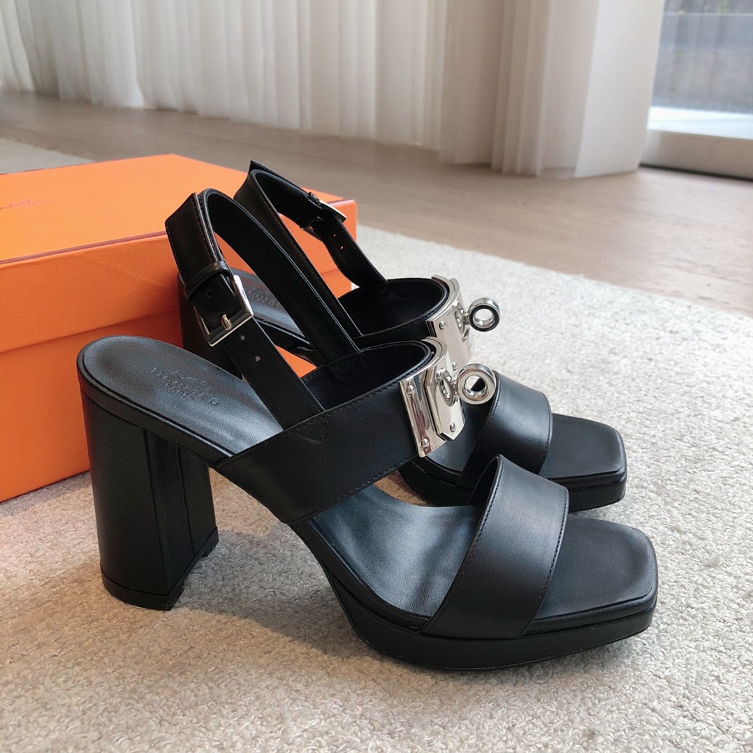 Hermes Ilona 90 High Heel sandal Black with palladium-plated oversized Kelly buckle