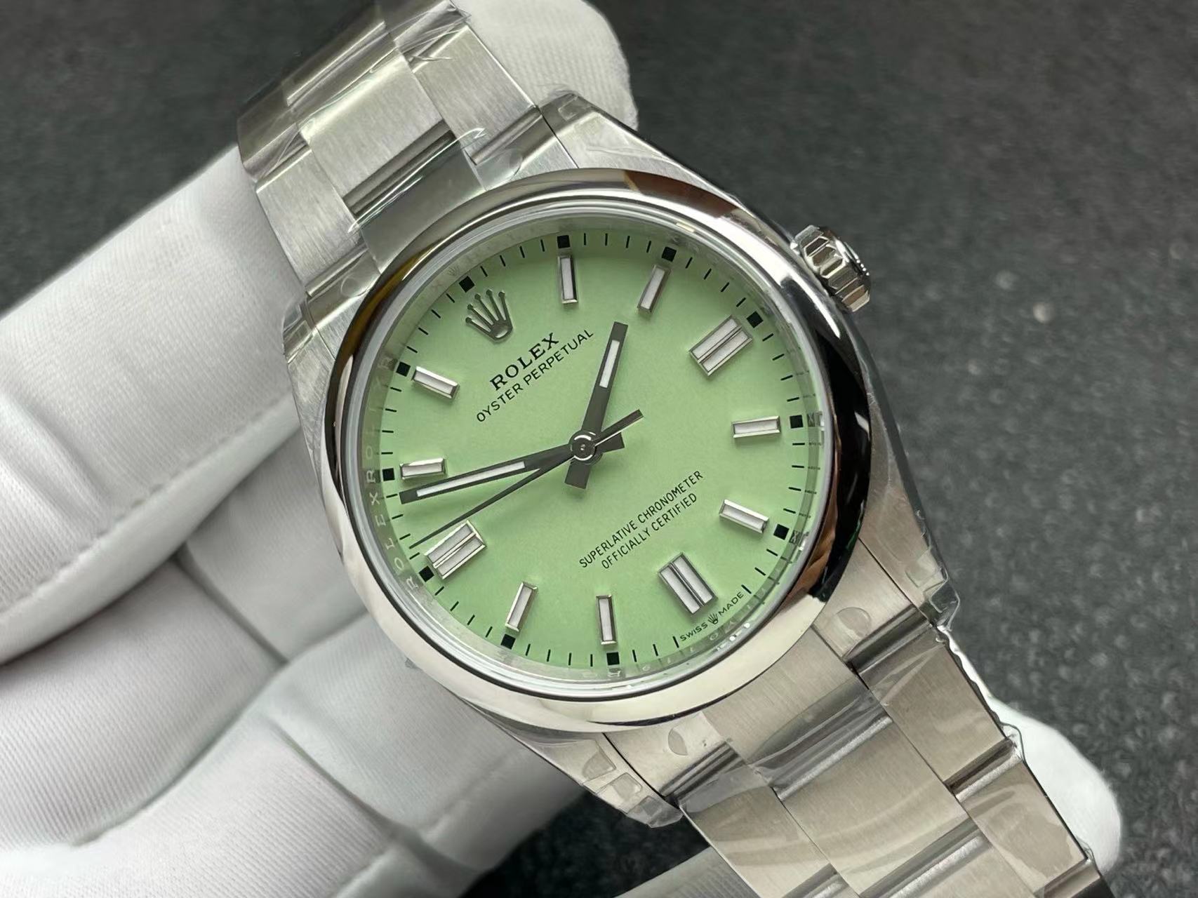 VSF 0yster Pert. 36mm 126000 ss/ss Green Vs3230 $498.0