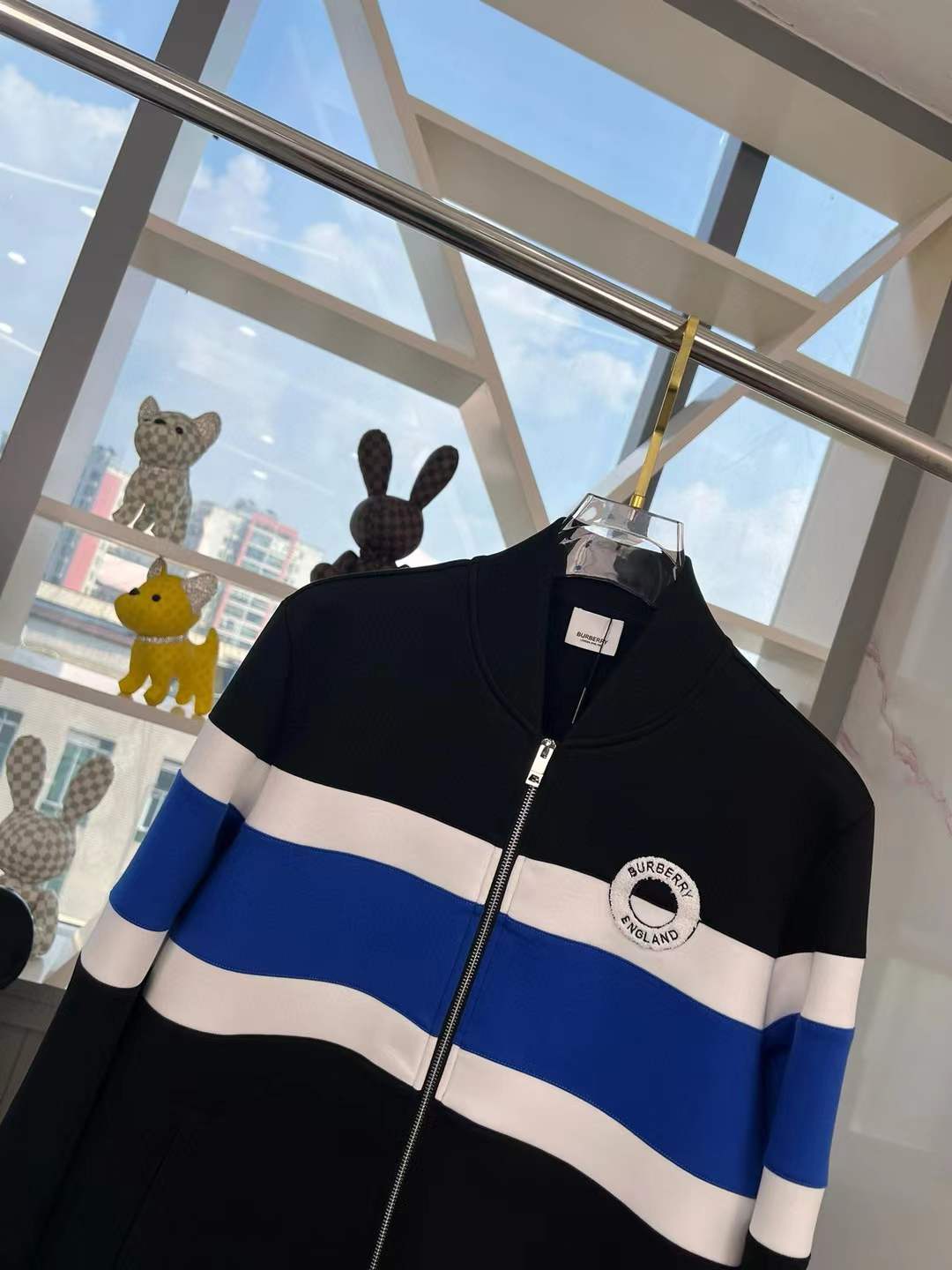 product-thumbnail
