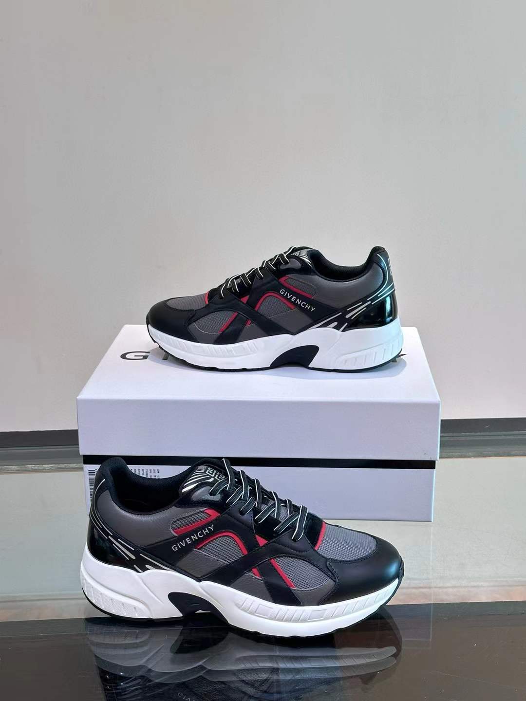 Givenchy Black Sneaker