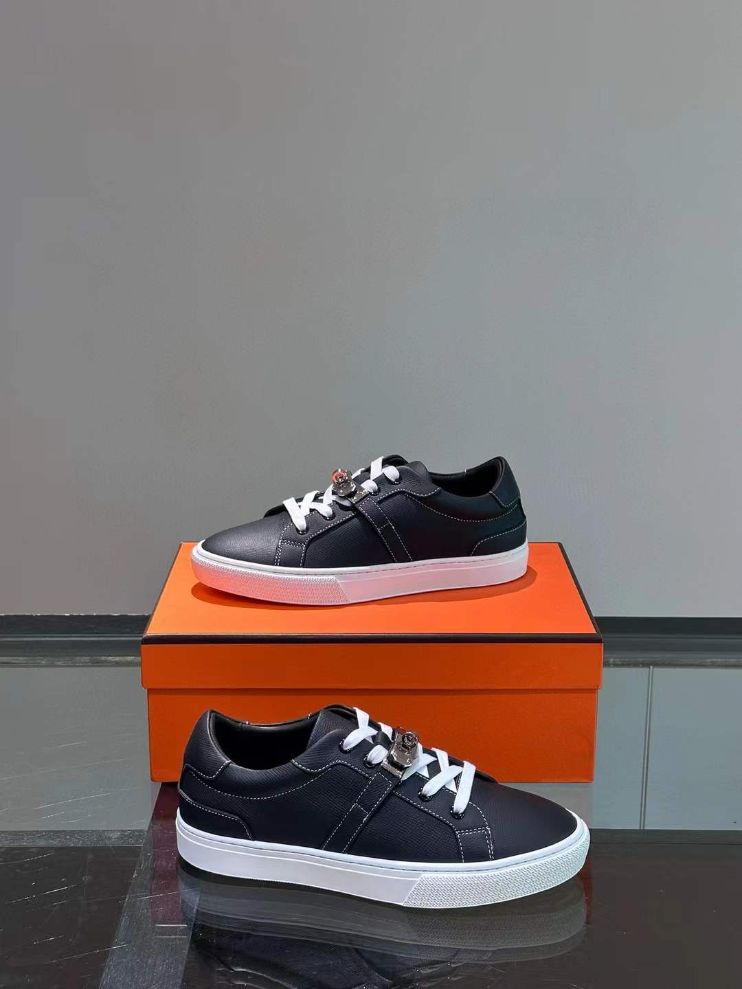 Hermes Sneaker Black White
