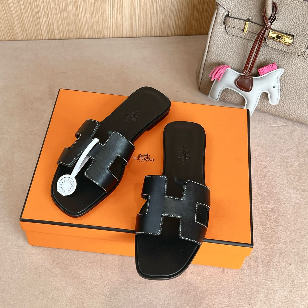 Hermes Oran Black sandal Women's