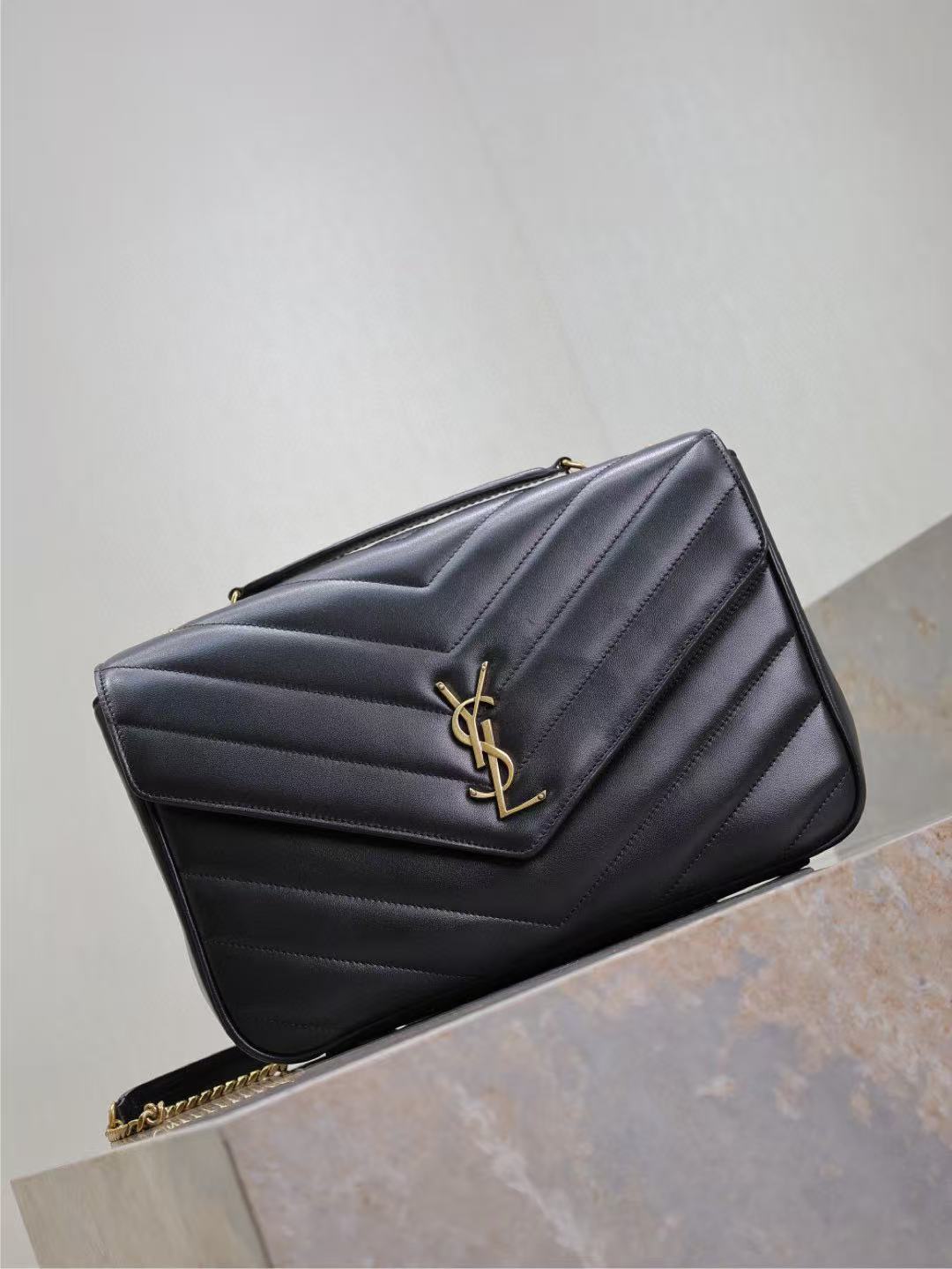 Saint Laurent LOULOU medium in MATELASSe lambskin Black bag