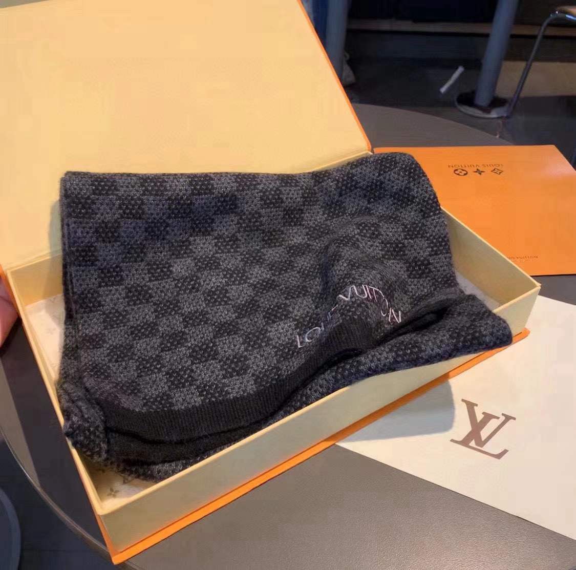 LV Wool Scarf black grey