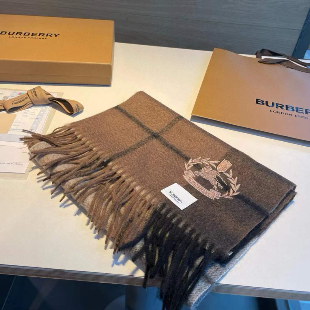Burberry Scarf brown