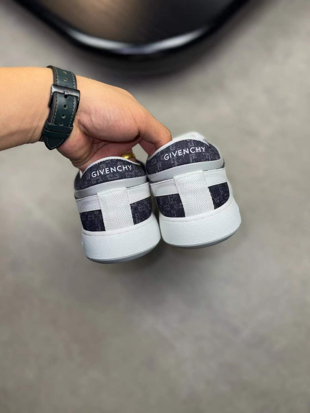 product-thumbnail