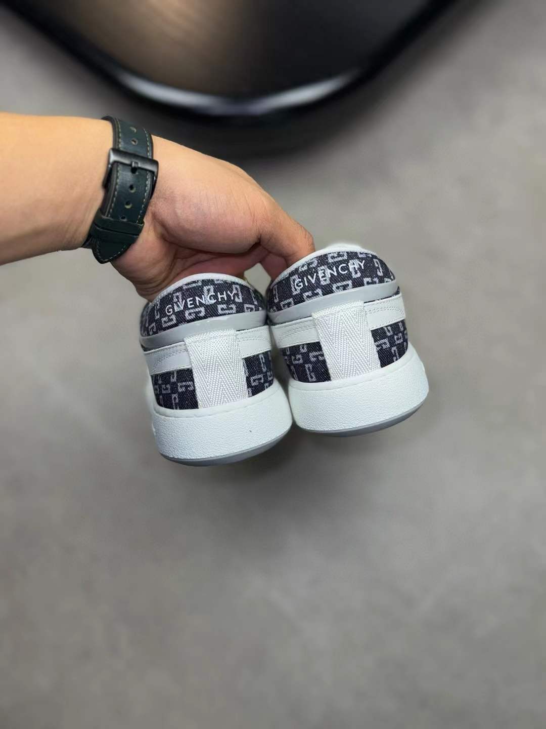 product-thumbnail