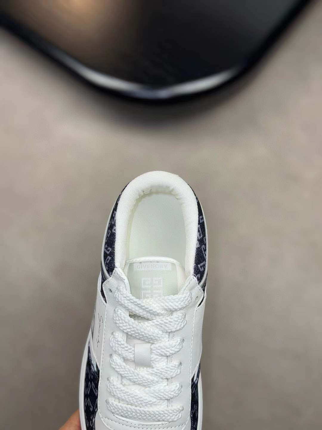 product-thumbnail