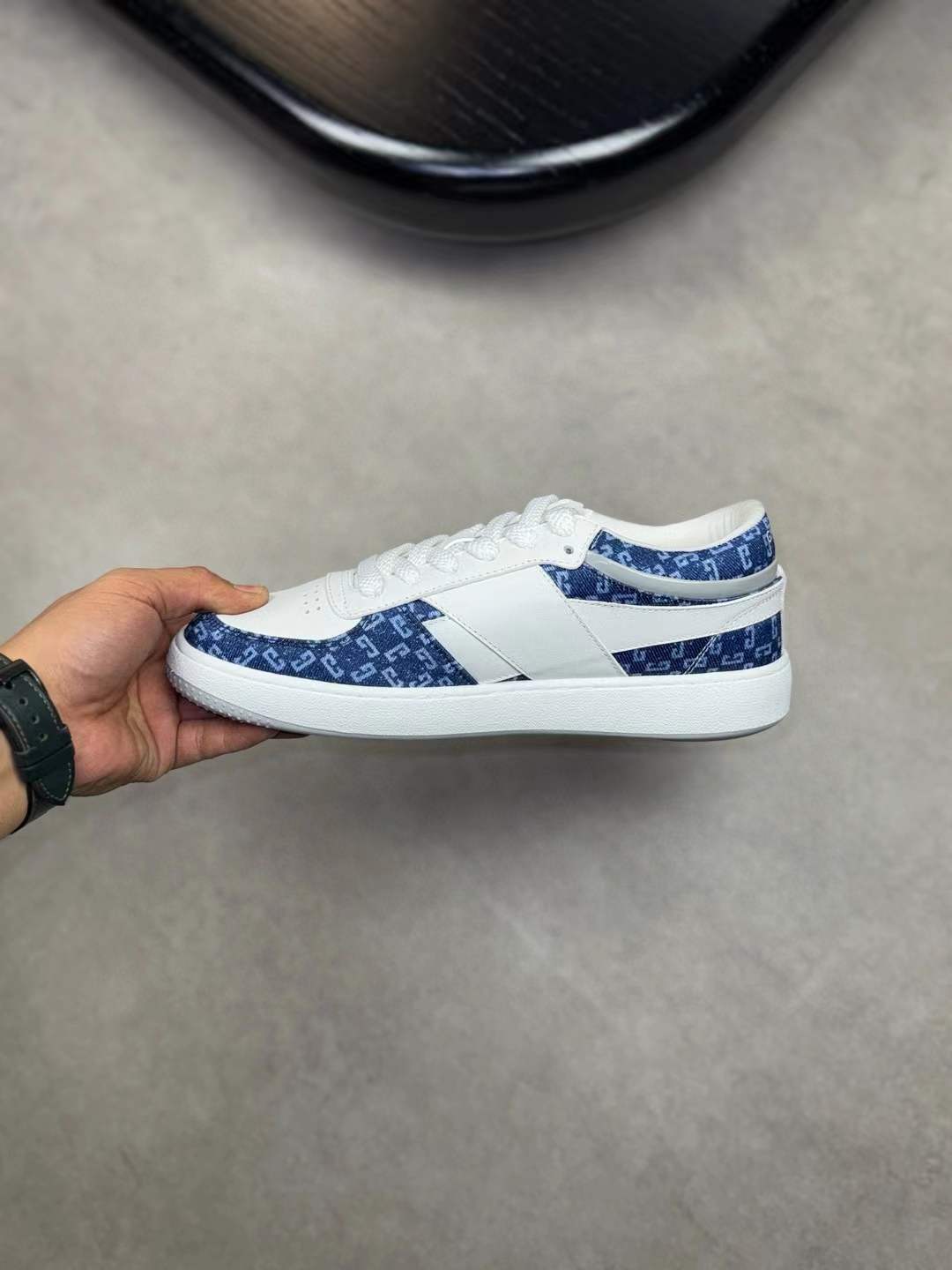 product-thumbnail