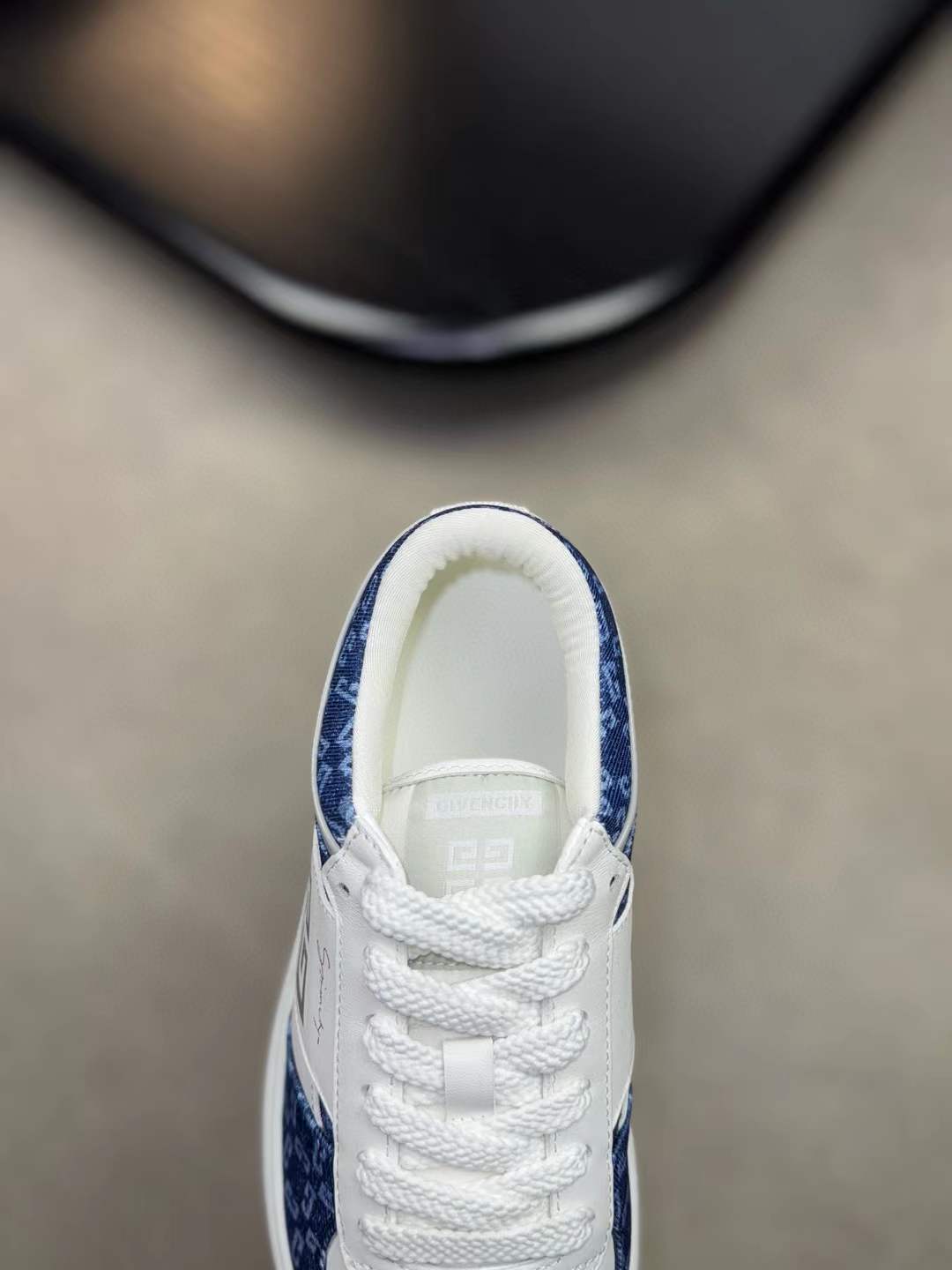 product-thumbnail