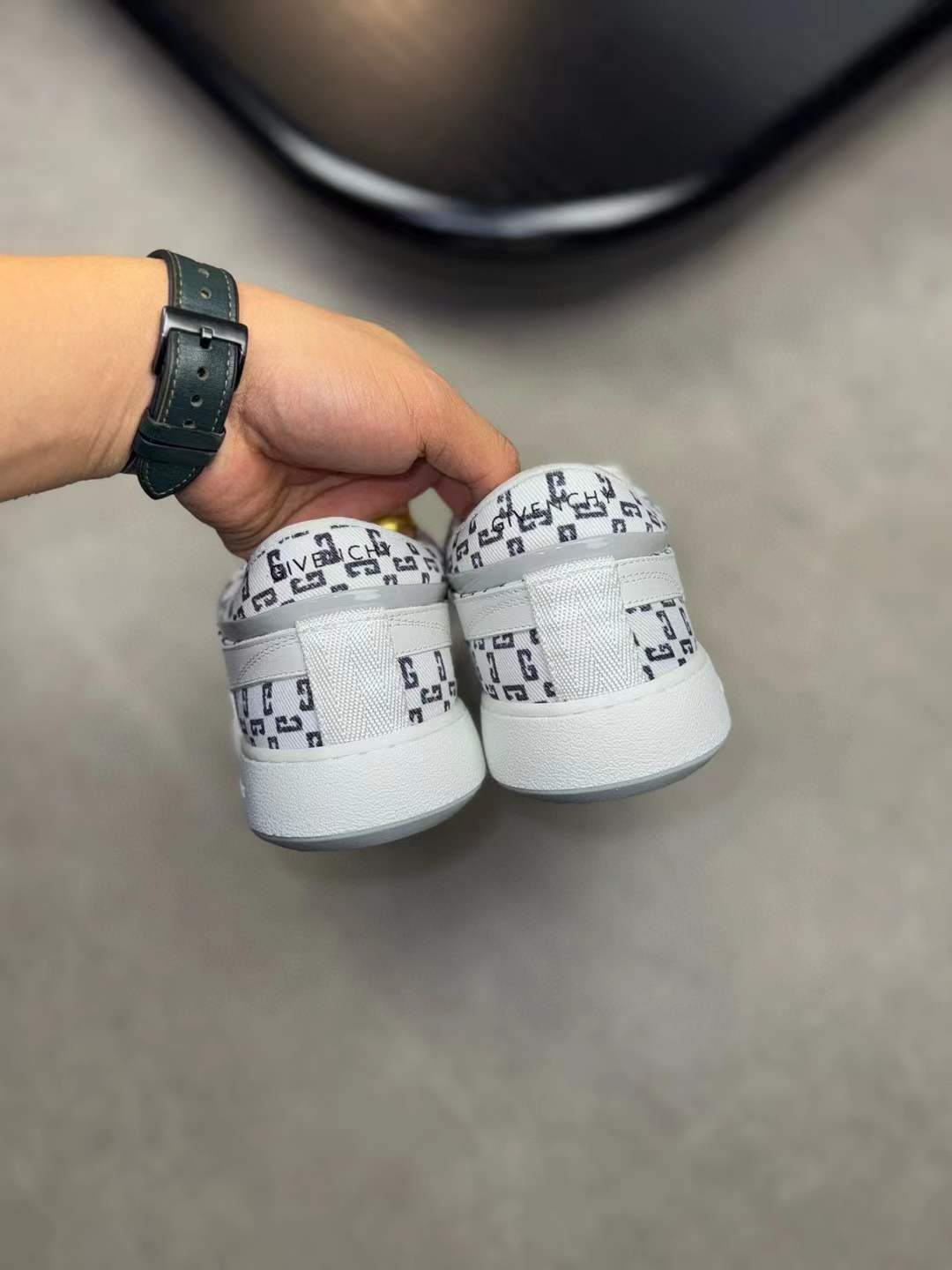 product-thumbnail
