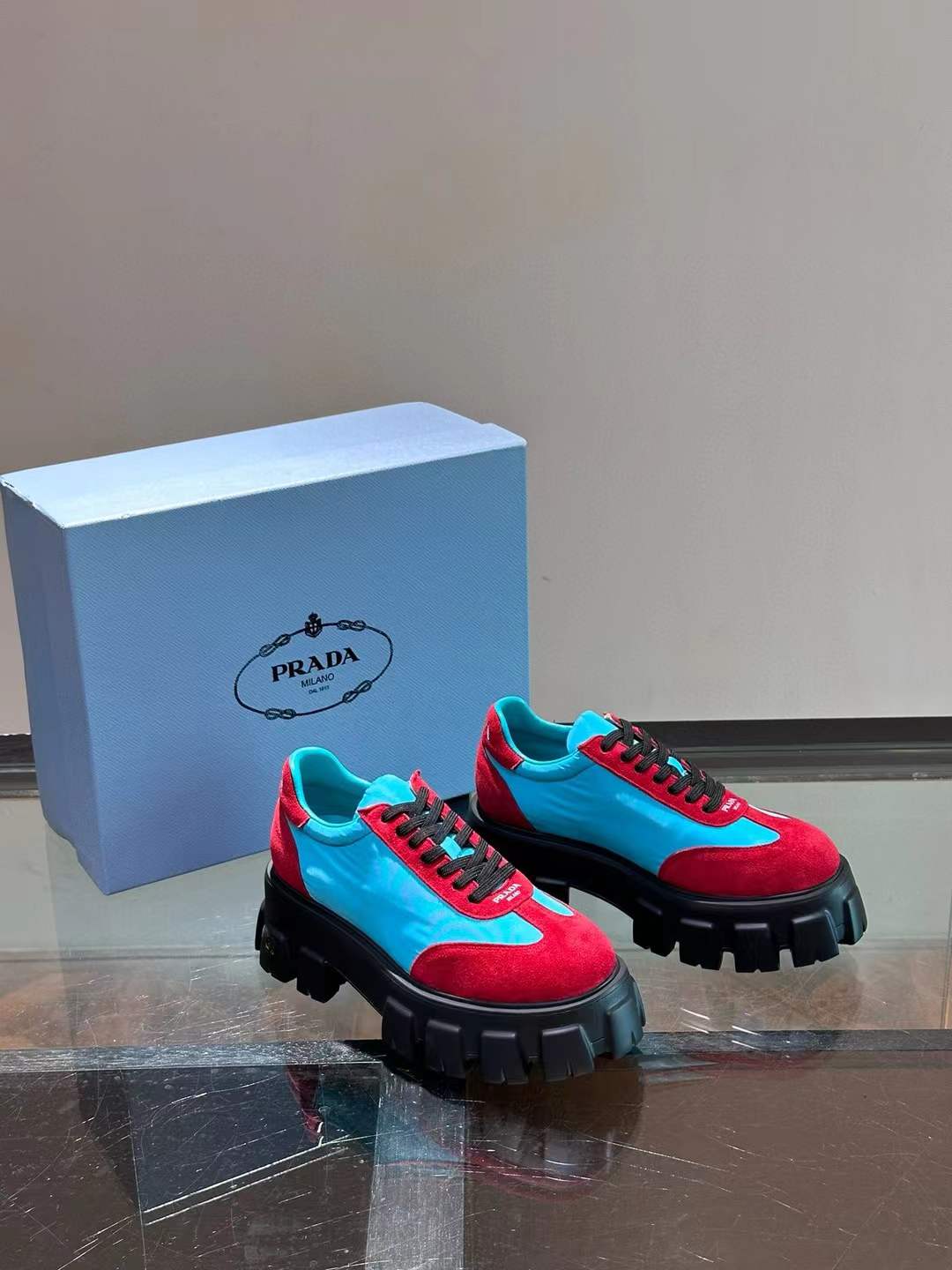 Prada Designer Low Top Platform Sneakers Casual Comfort Trainers Lace-Up Sneaker