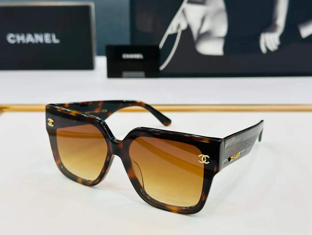 Chanel Men Square Frame Fashion Ultraviolet-proof Sunglasses all colors