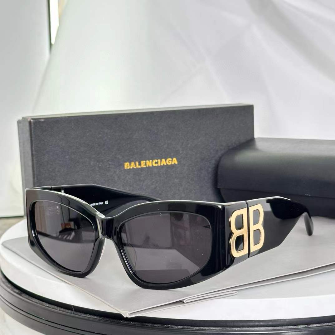 Balenciaga Women's Bossy Cat Sunglasses in Black