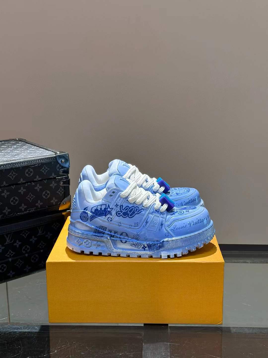 LV Trainer Maxi Sneaker
