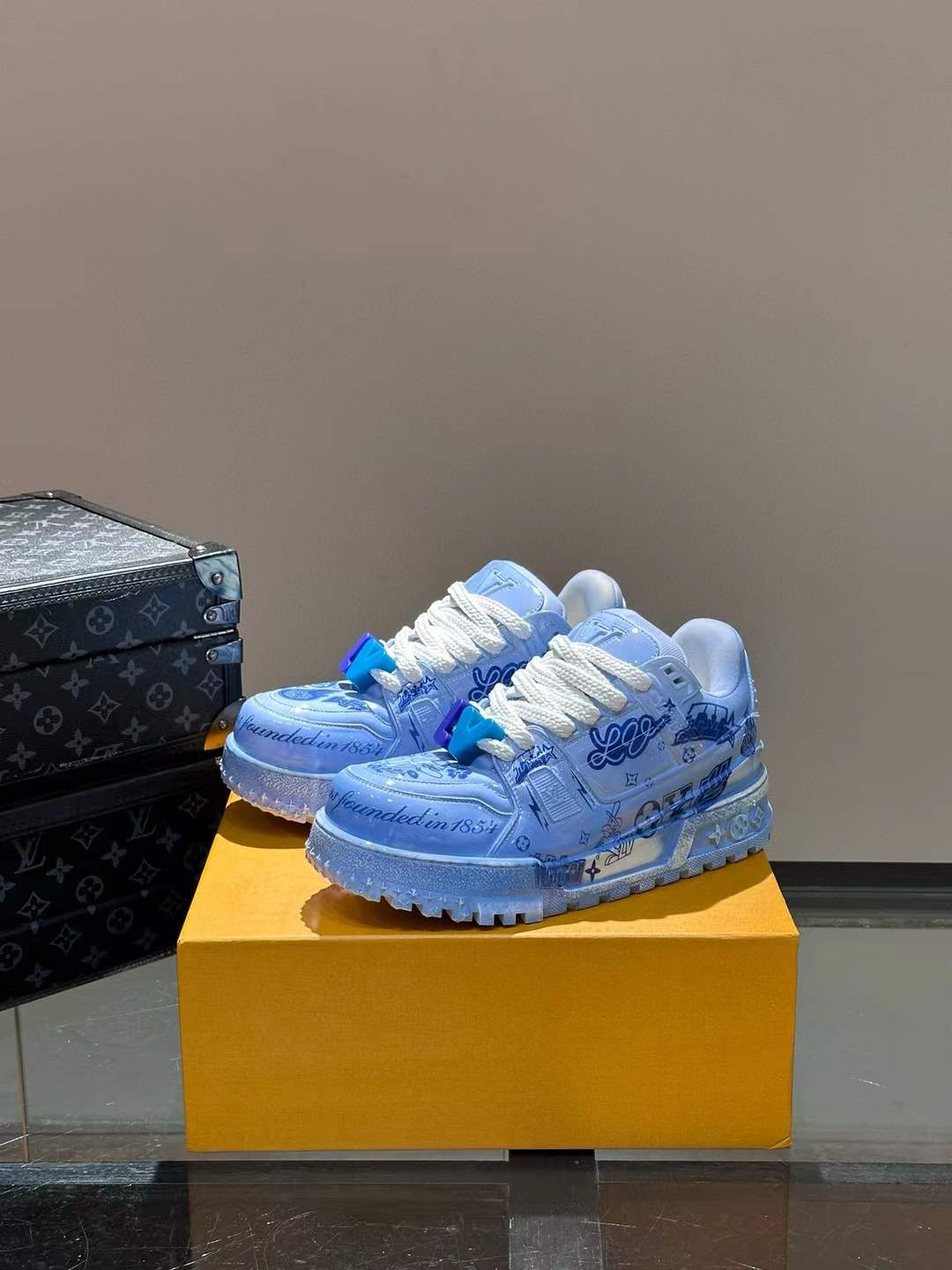 LV Trainer Maxi Sneaker