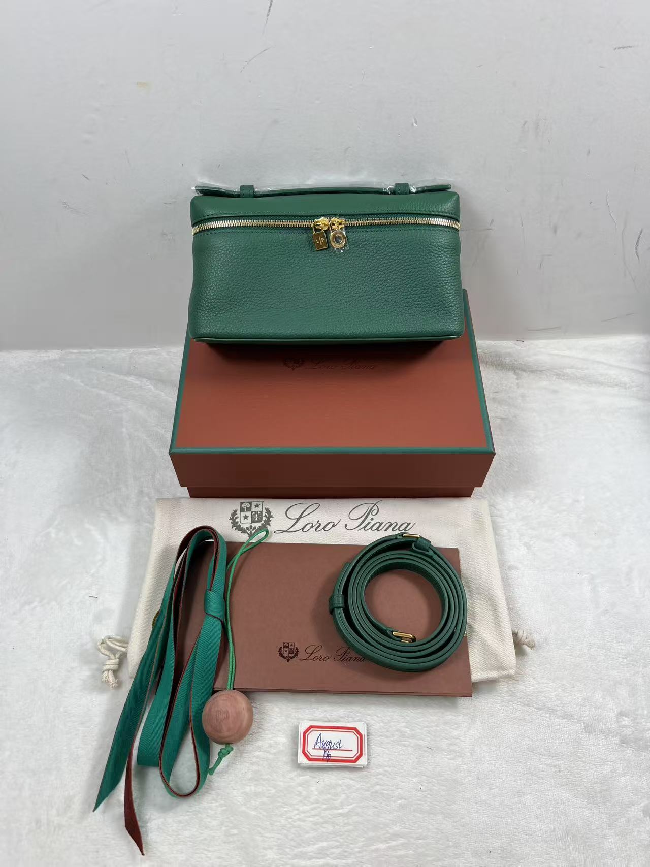 Loro Piana Extra Pocket L19 Tender Calf Woman bag Green