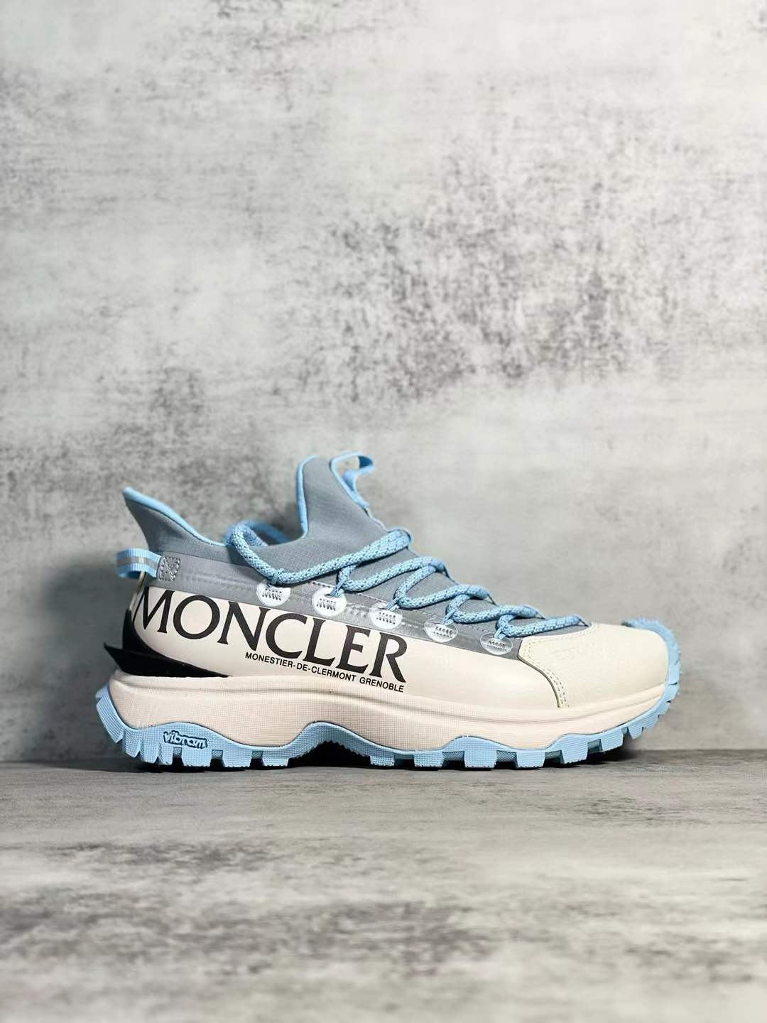 Moncler /Trailgrip Lite2 GTX, Men's Fashion, Footwear, Sneaker