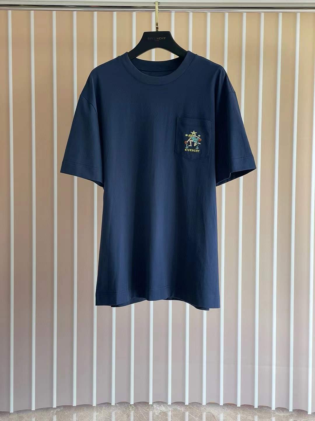 Givenchy Graphic-Print T-Shirt  Blue