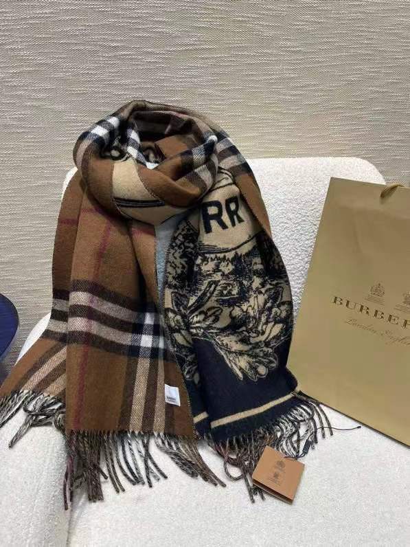 Burberry double sided scarf