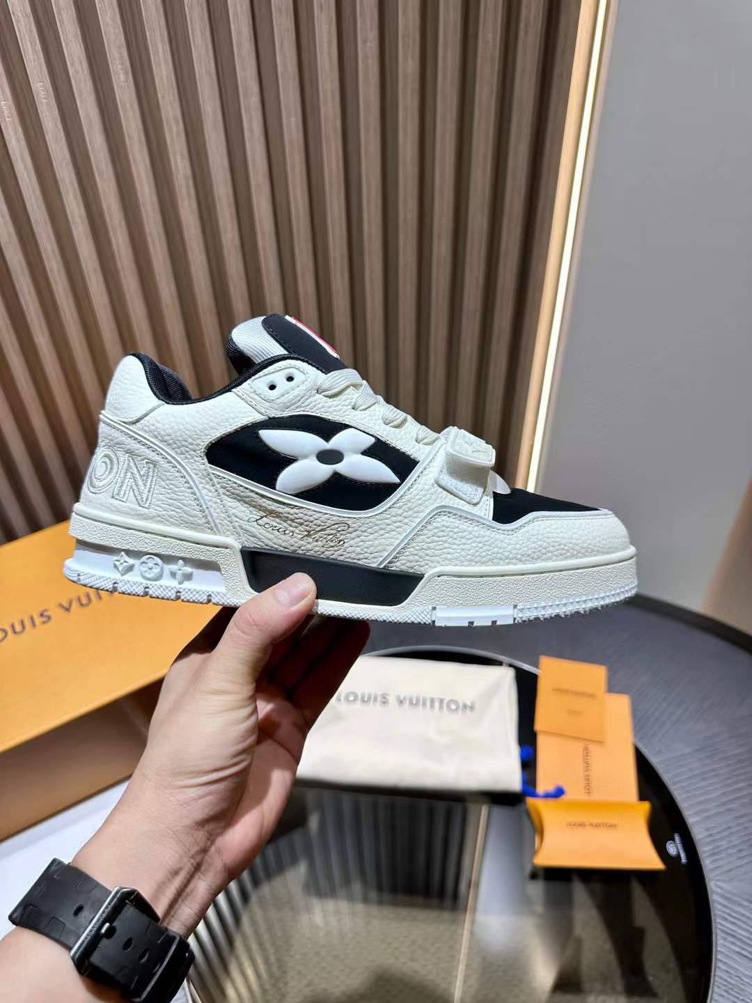 LV Trainer Sneaker - Men Cream Black