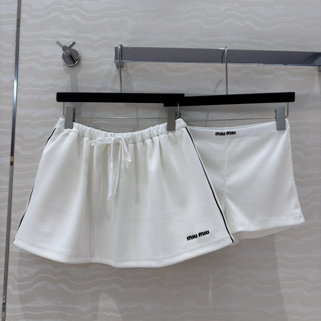Miu Miu mini skirt white