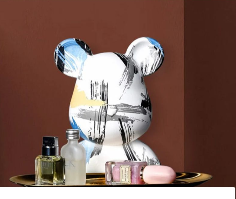 Statue Sculpture Home Decor 28Cm Bearbrick Resin Action Figure with Copper Tray Receive Living Room Decoration Office Home Decor Collection Key Holder