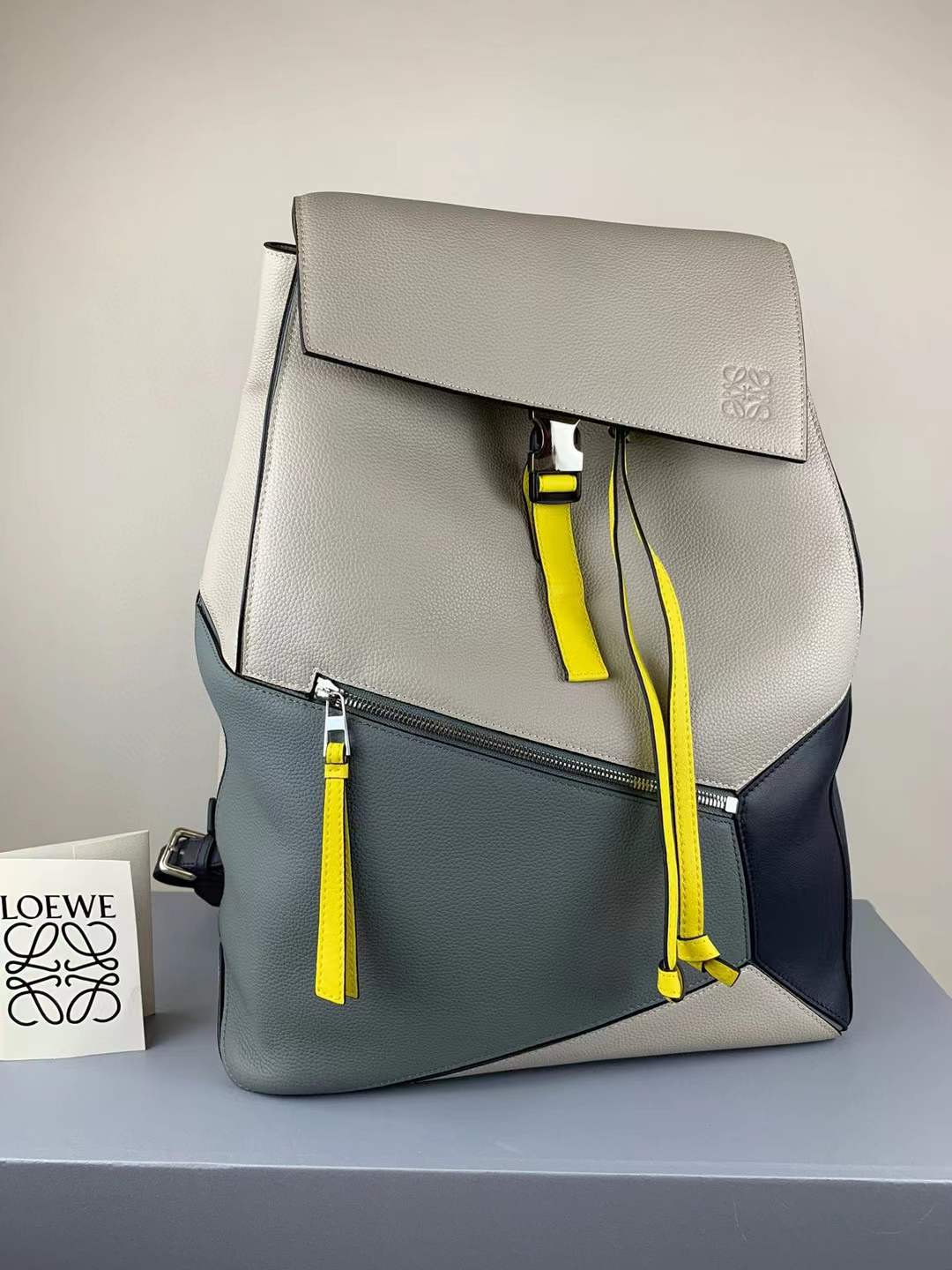 Loewe puzzle Mens backpack