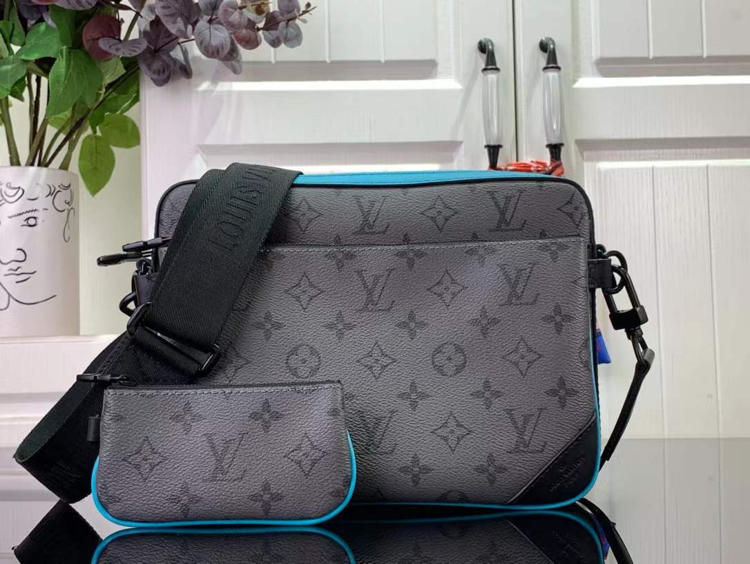 LV Trio Messenger Monogram Shadow Leather - Bags
