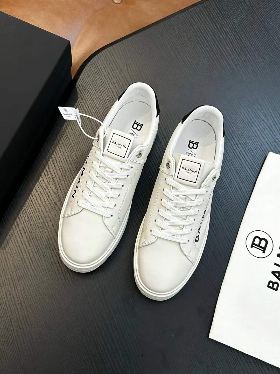 Balmain B Court Sneaker white/Black Leather Sneaker