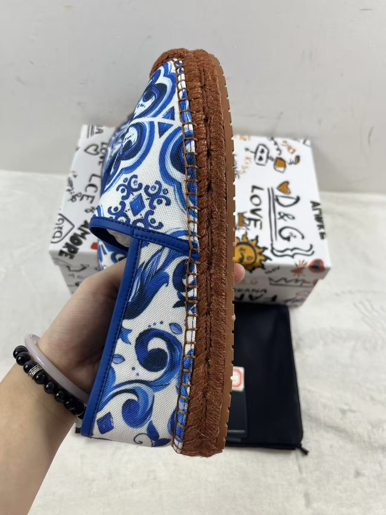product-thumbnail