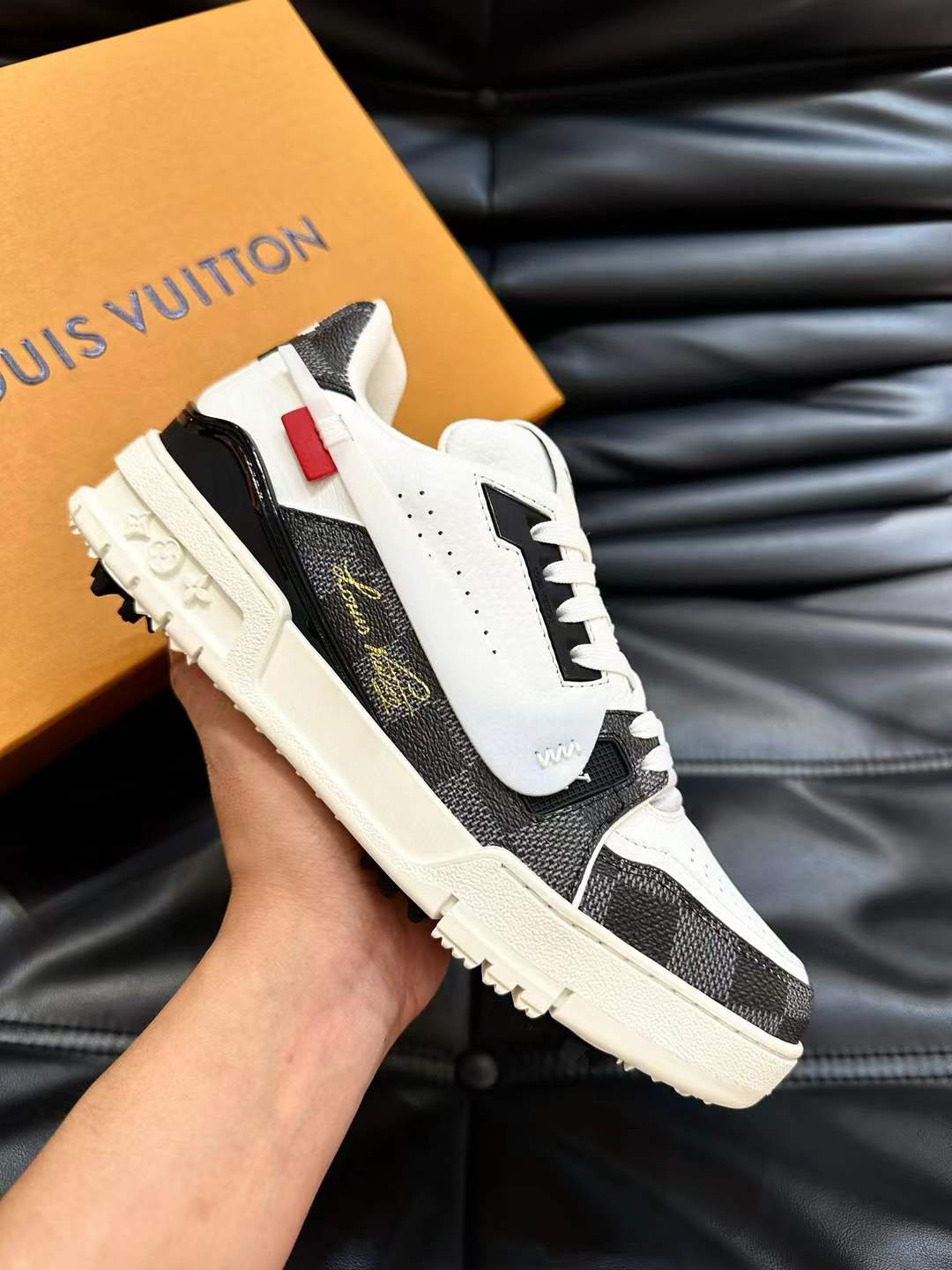 LV Trainer Black and white Sneaker