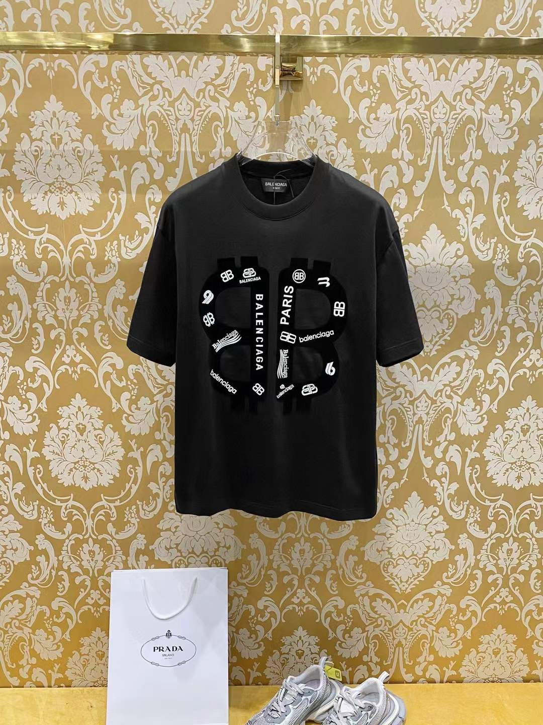 Balenciaga BB Cotton Mens T-Shirt Black