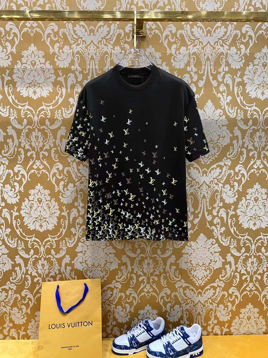 LV IMPORTED T-SHIRT