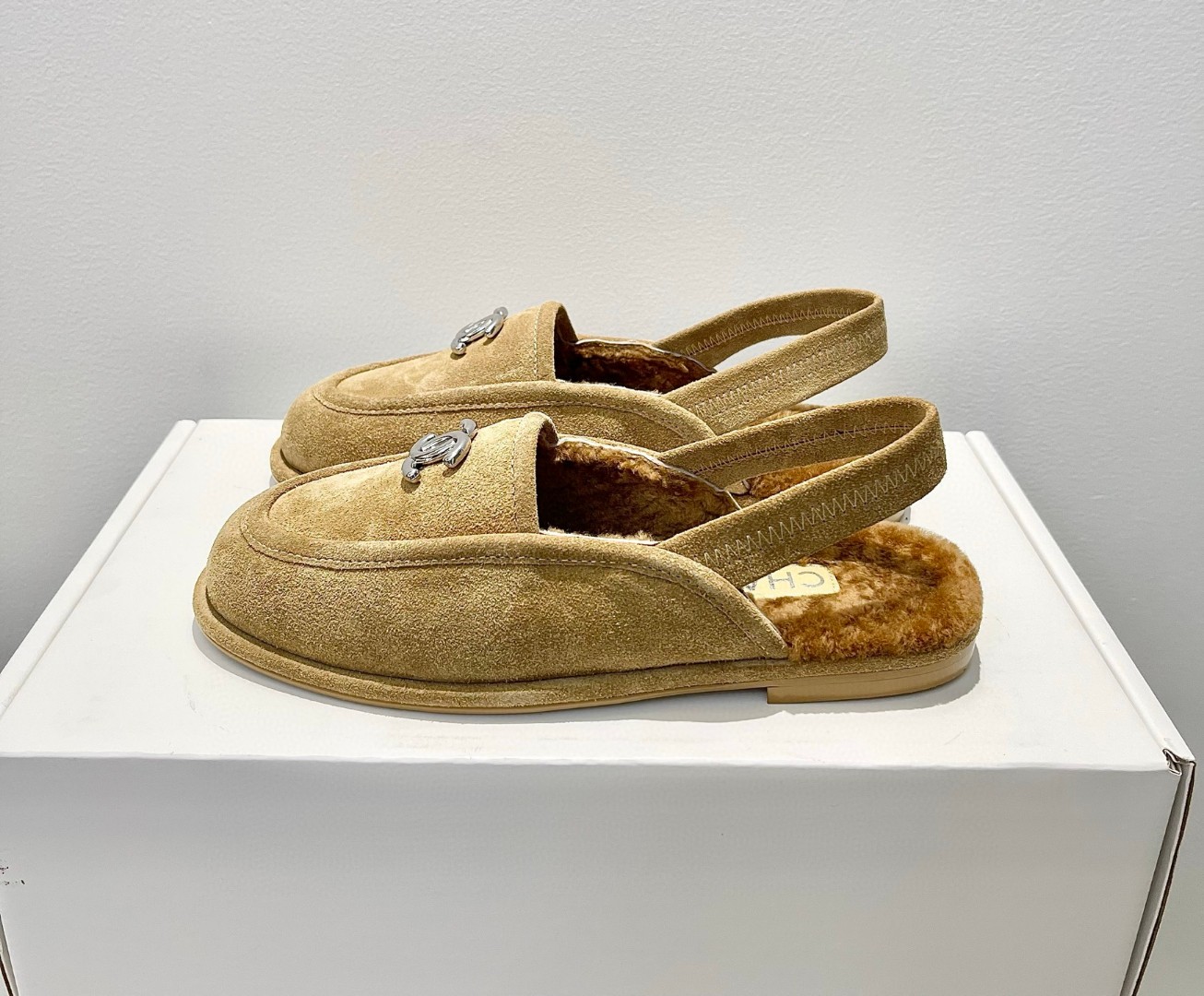 Chanel Suede calfskin CC Beige Loafers