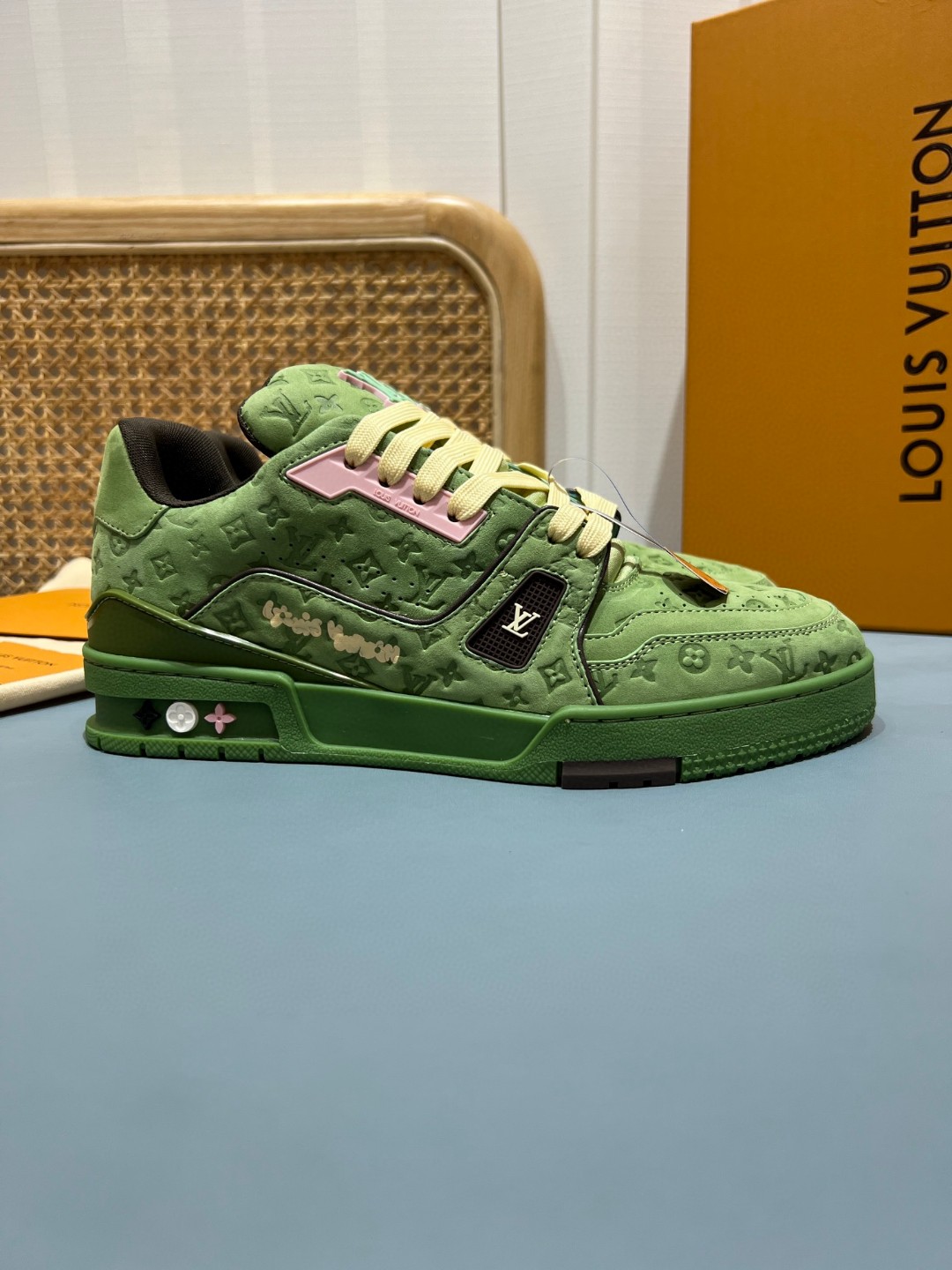 LV 1ACR6D Trainer Sneakers Green