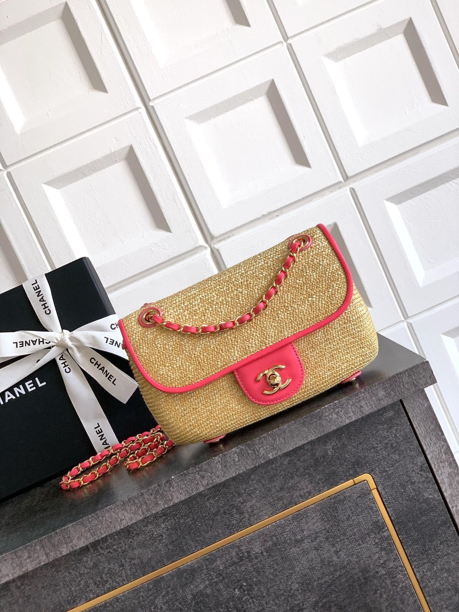 Chanel Shoulder Bag with Red Leather