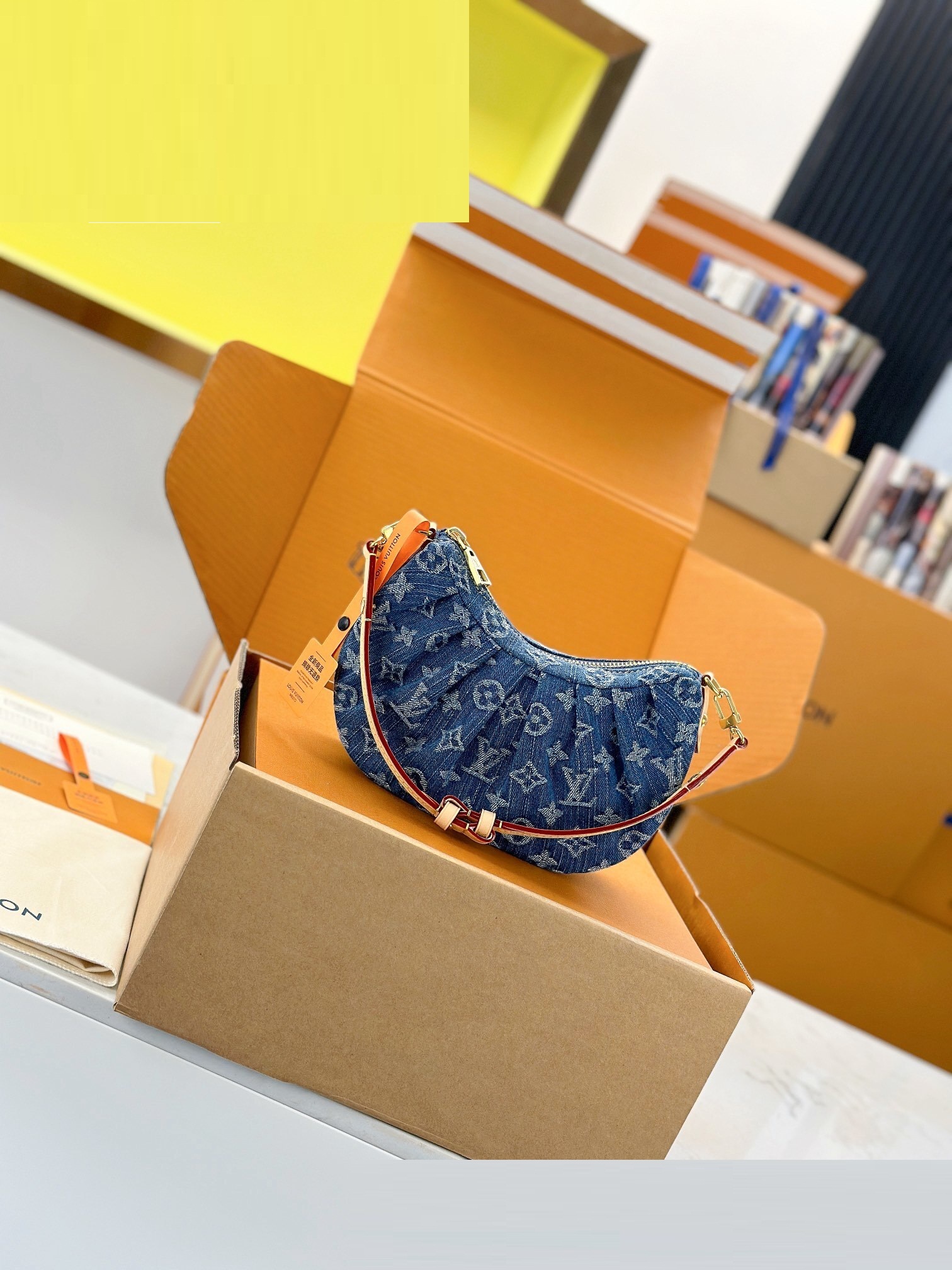 LV Hawaii Beach Pass Bag