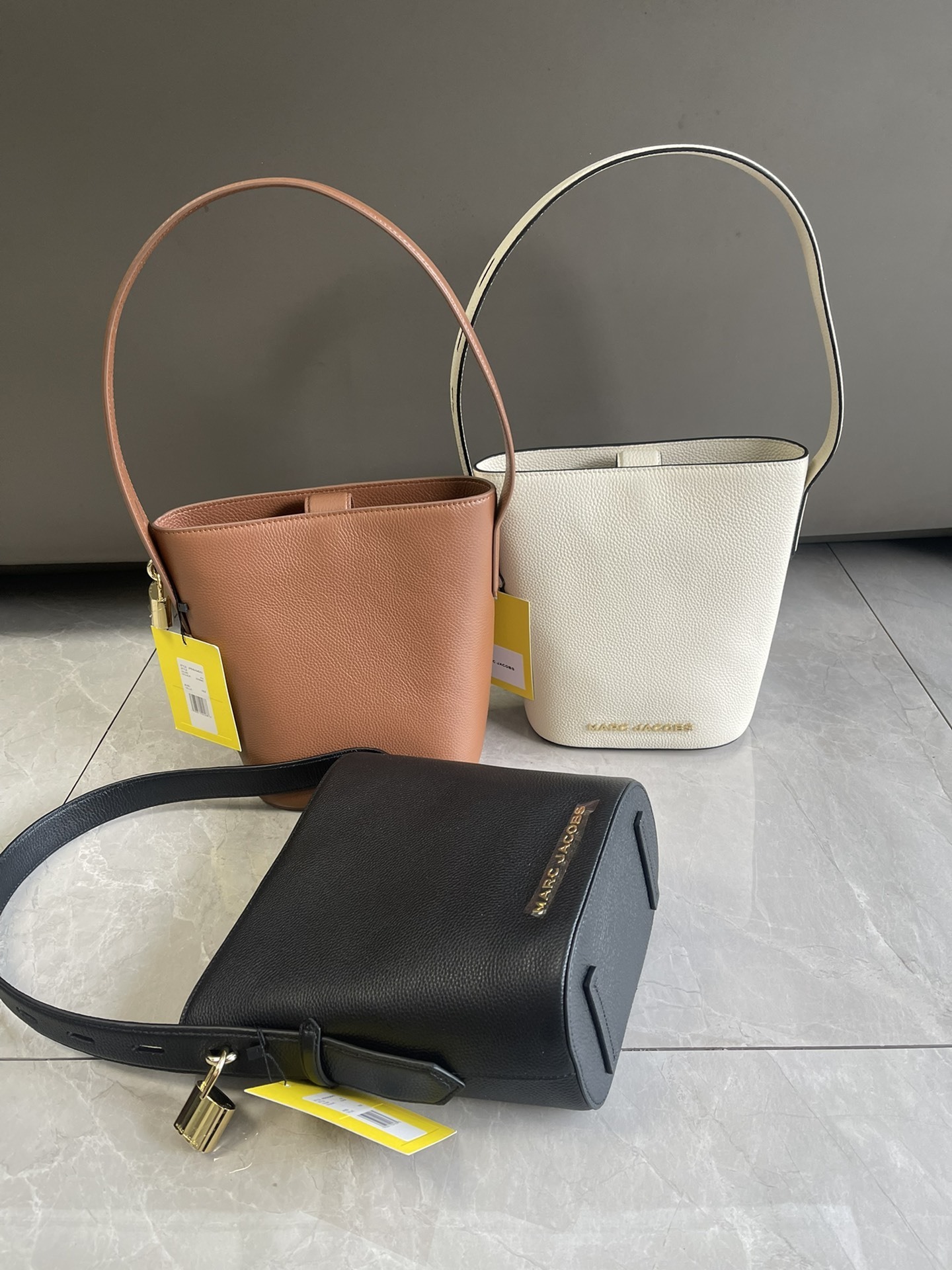 Marc Jacobs Drifter Small Bucket Bag Leather