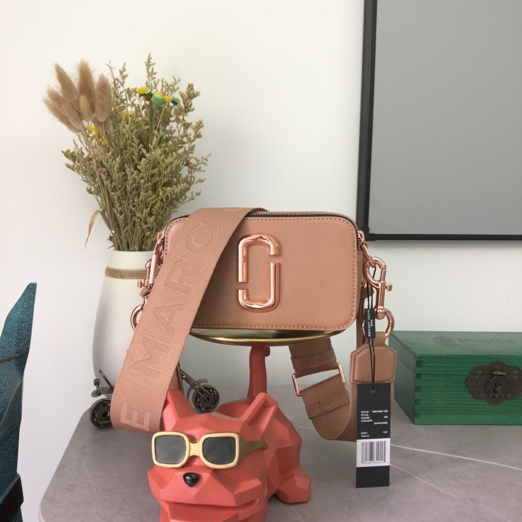 Marc Jacobs Snapshot Small Camera Bag