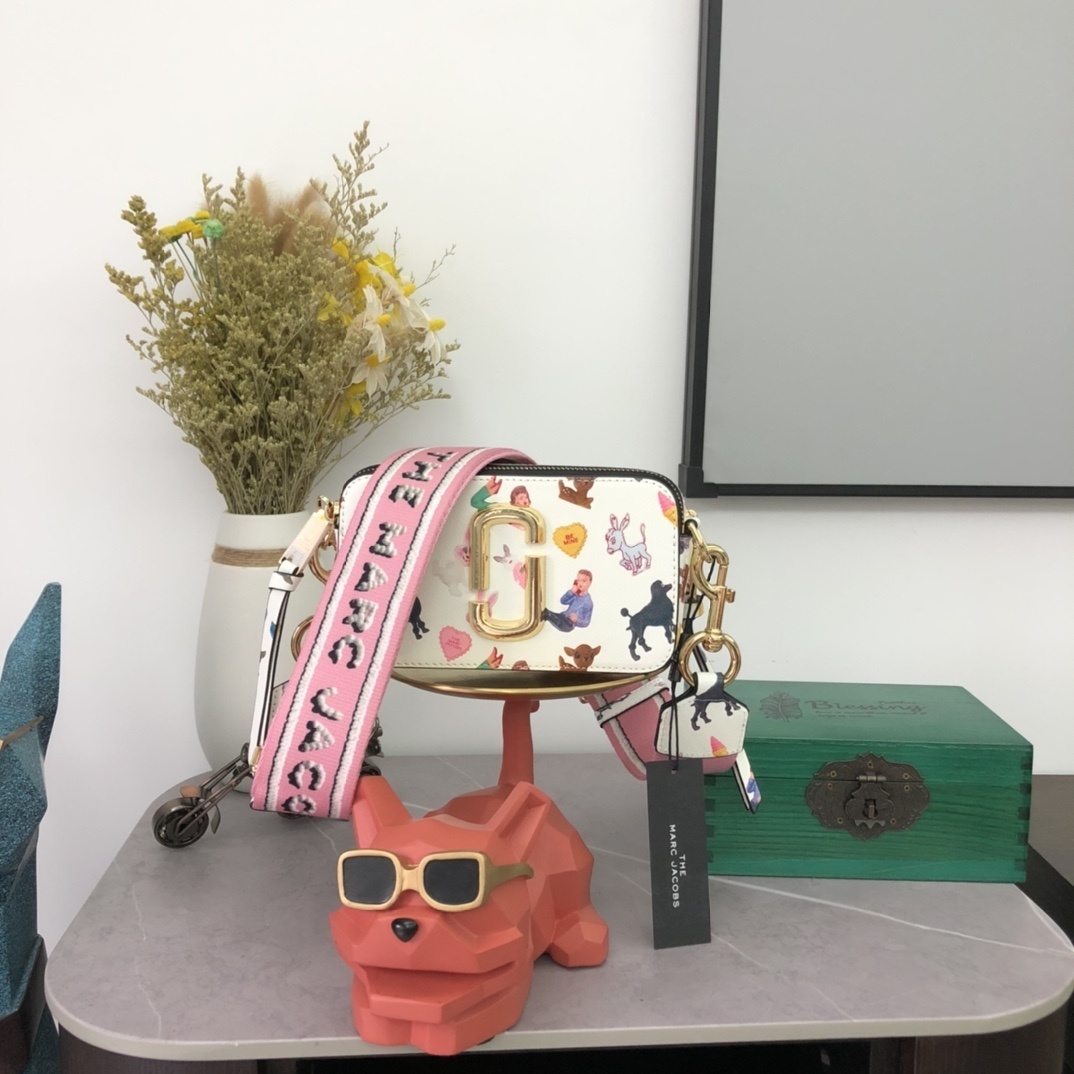 Marc Jacobs Cross Body Bag
