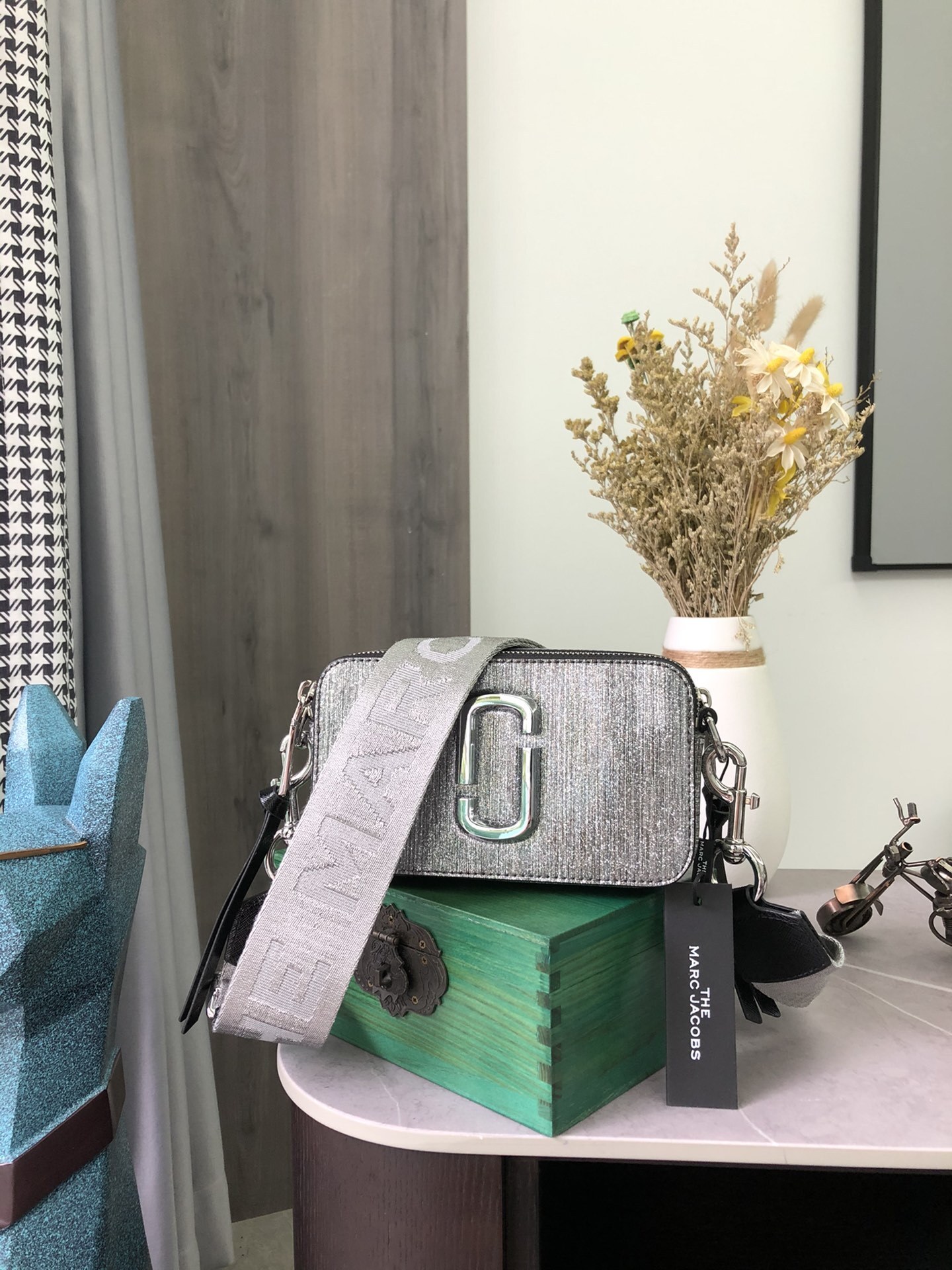 Marc Jacobs Cross Body Bag
